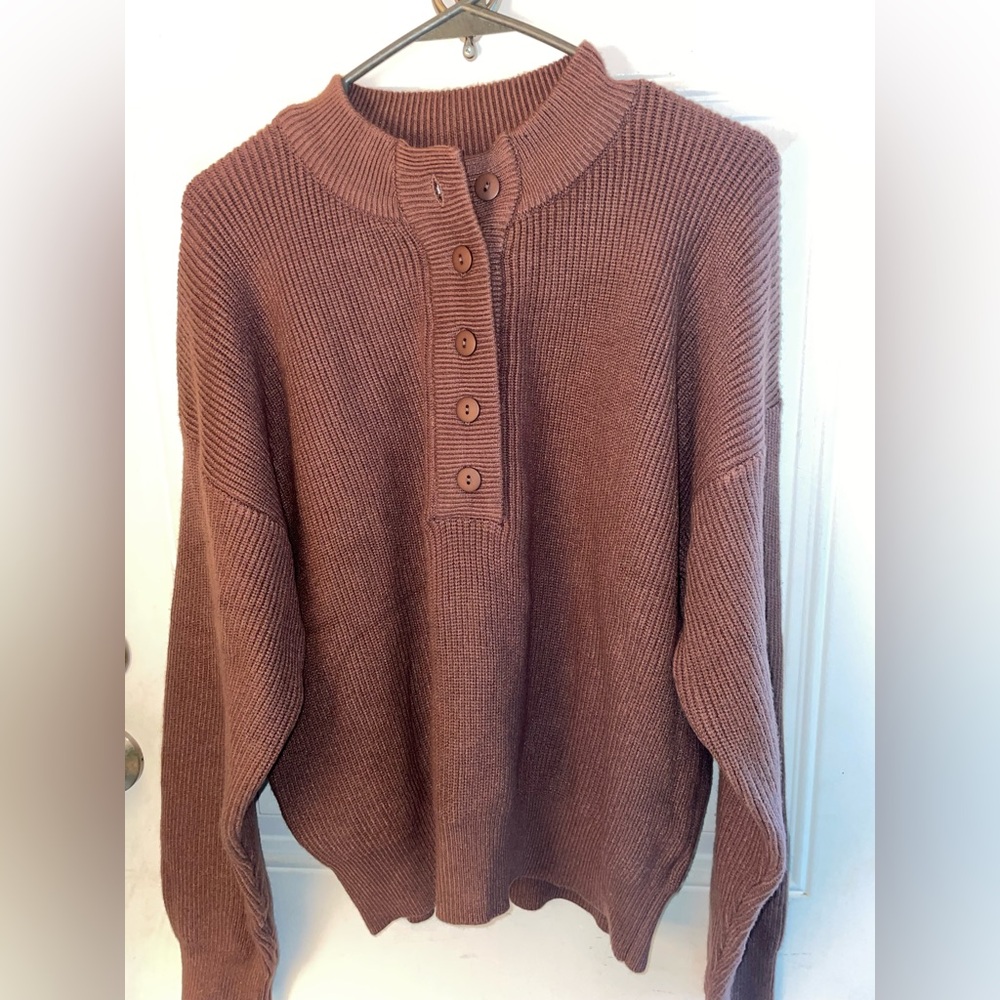 Half button sweater